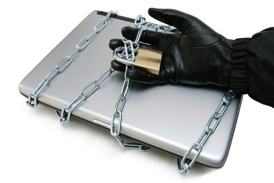 How to Protect a Stolen Laptop From Thieves